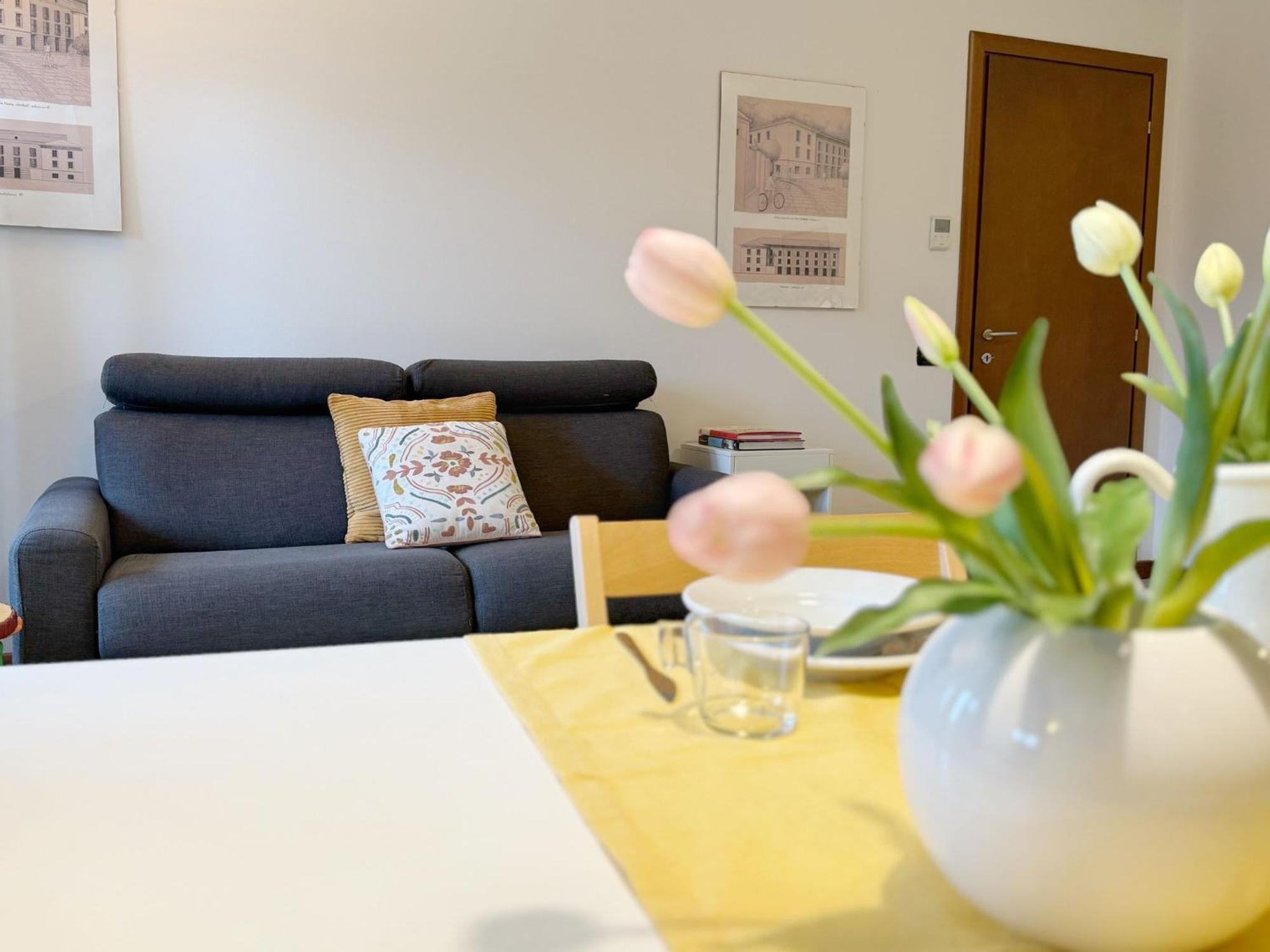 Bigiogera - 20 Mins From Duomo Appartement *